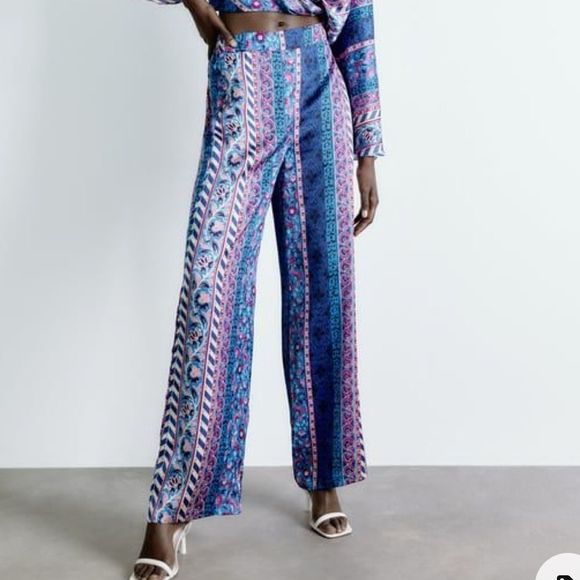 ZARA SATIN EFFECT PRINTED PANTS - Picture 12 of 13